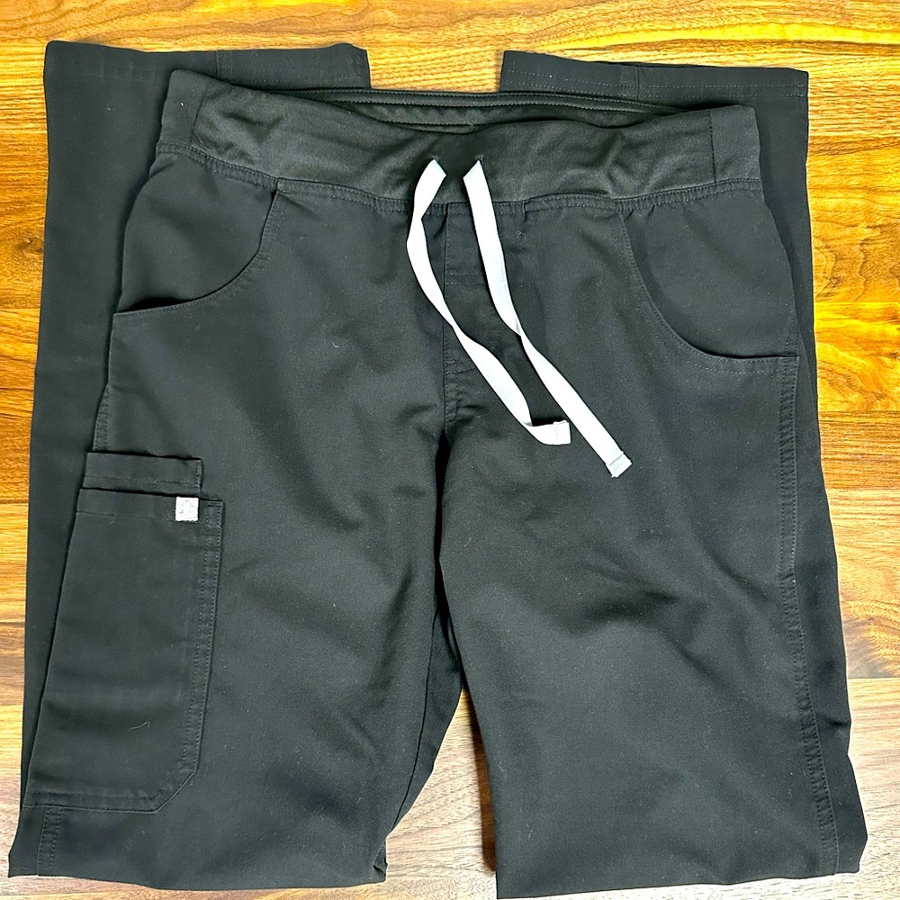 Figs Kade Cargo Scrub Pants Small Tall